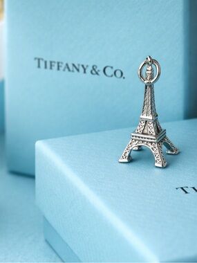 Tiffany & Co. Retired Vintage 925 Sterling Silver 3D Eiffel Tower Charm